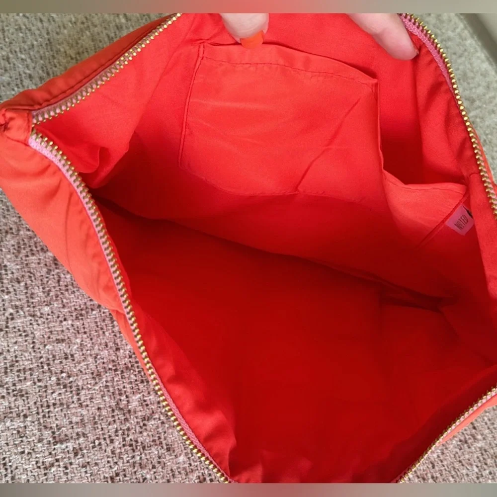 Laptop sleeve